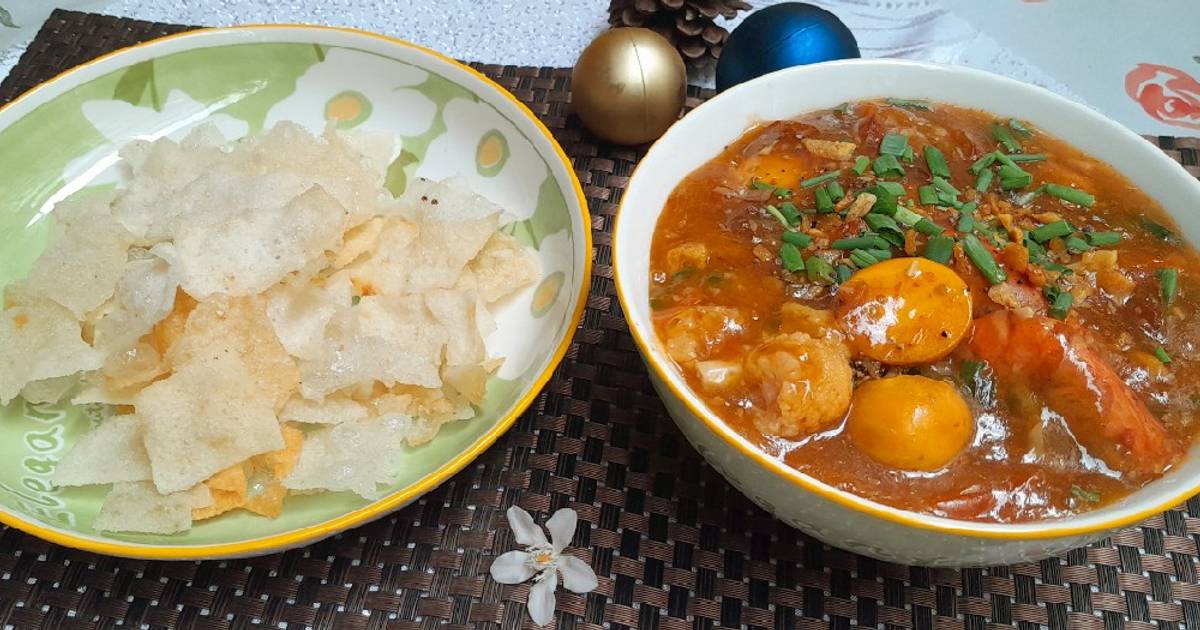 Mì lá tươi chiên giòn chấm sốt