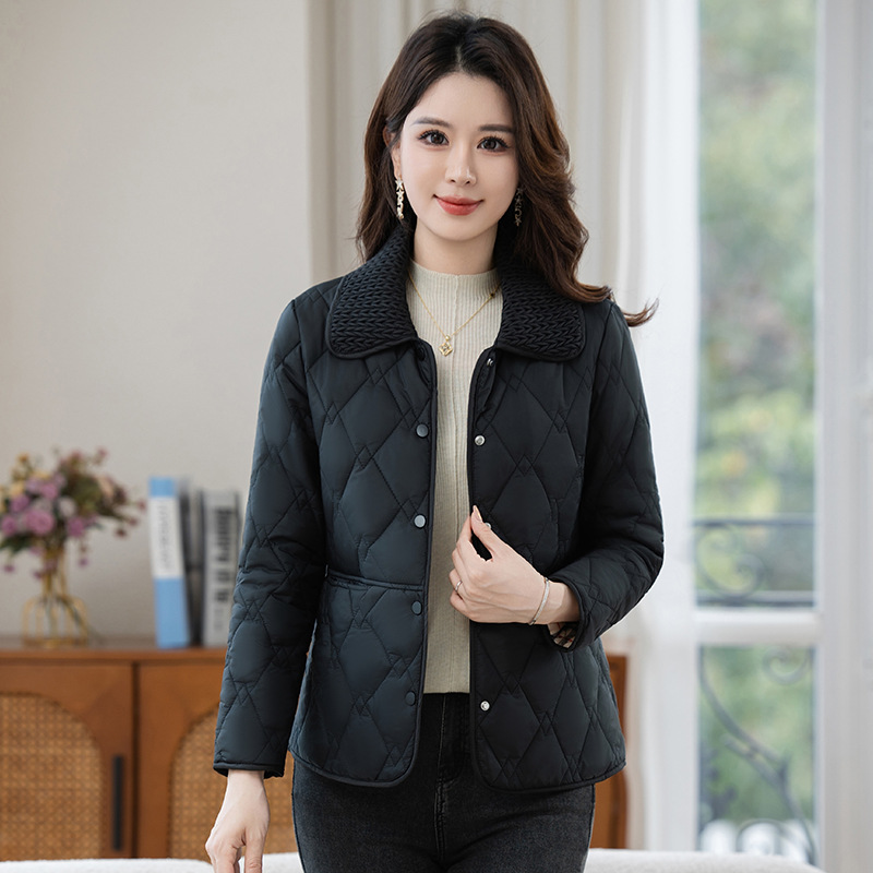 Light women's padded jacket with lapel collar