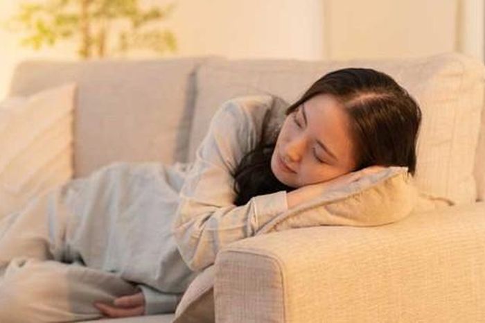 Chỉ 5 phút tập mỗi tối sẽ giúp bạn ngủ ngon hơn - Báo Sức Khỏe &amp; Đời Sống
