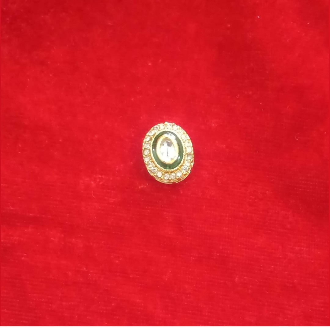 R32-Oval Green Meena (Pack Of 3)