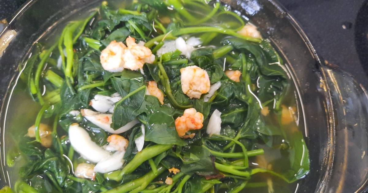 Canh rau muống nấu tôm sắt