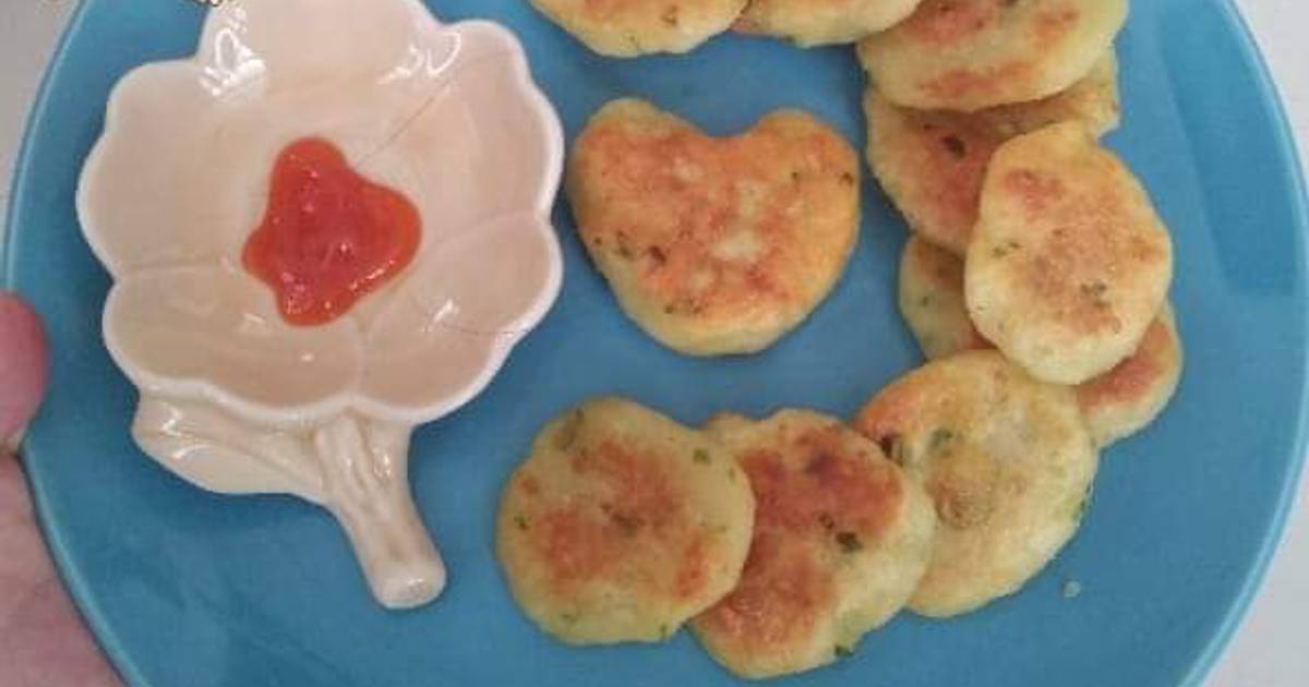 Bánh khoai tây tôm đất chiên