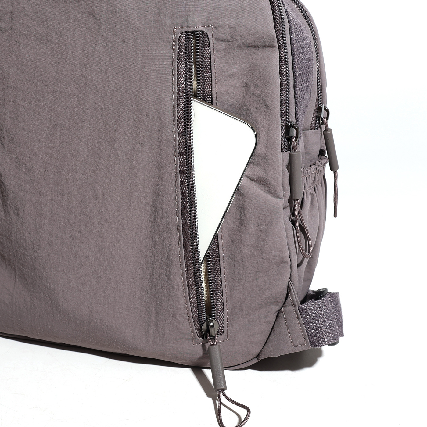 Minimalist Nylon Backpack, under 20 L, ultra-lightweight