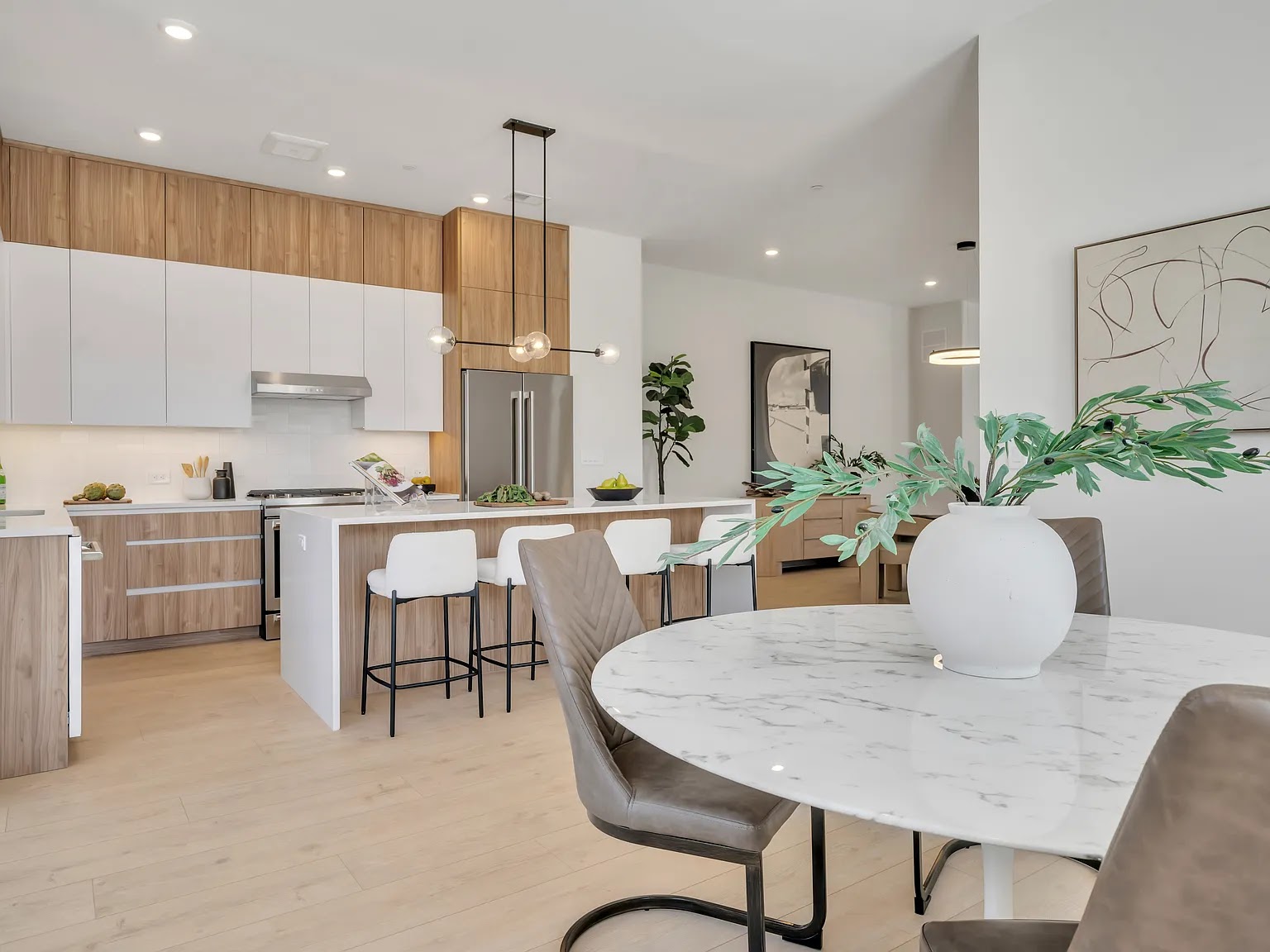 Luxury custom kitchen design by Vitalia Shapiro Interiors