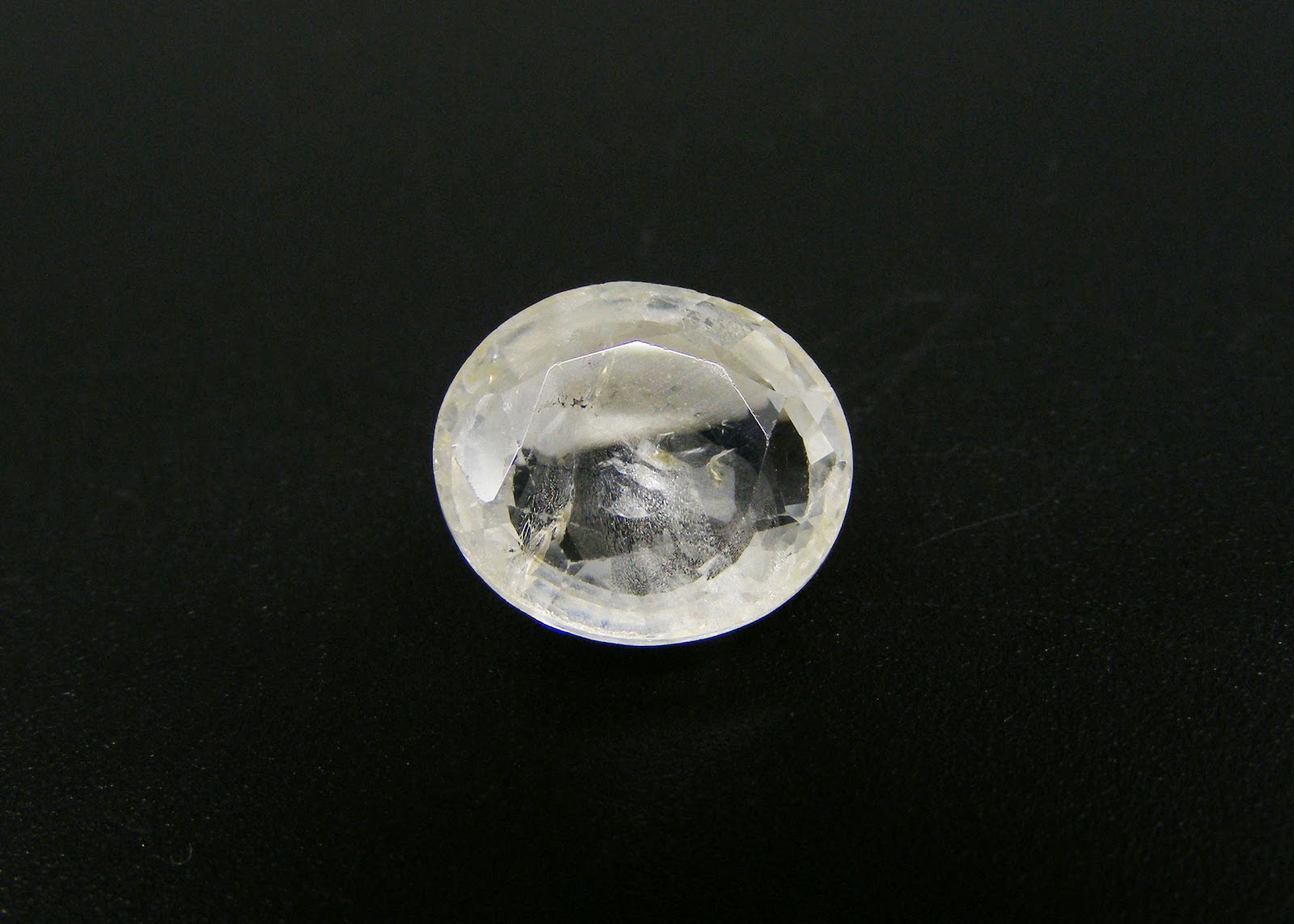 Natural white Sapphire