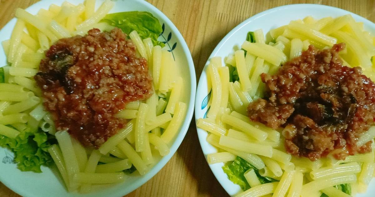 Nui sốt thịt bằm cà chua