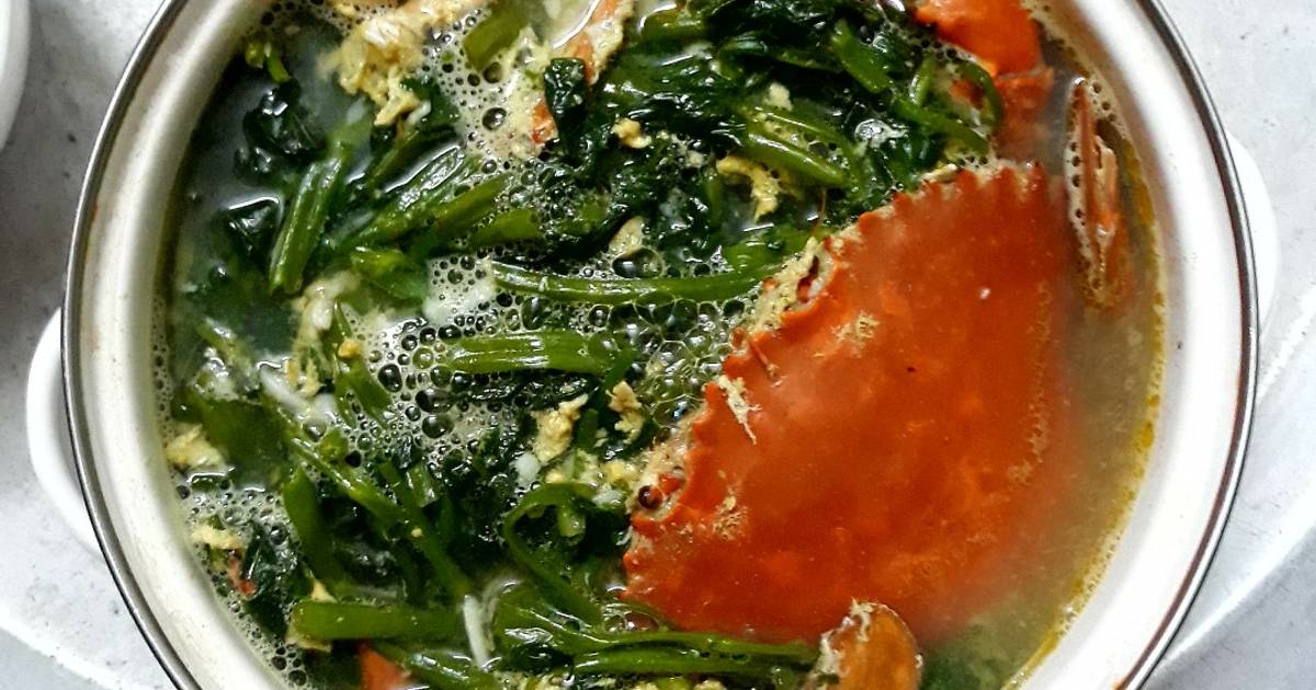Cua biển nấu rau muống