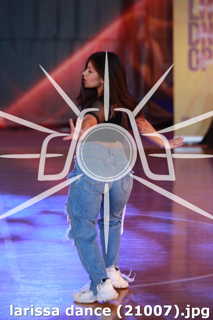 larissa dance (21007).jpg