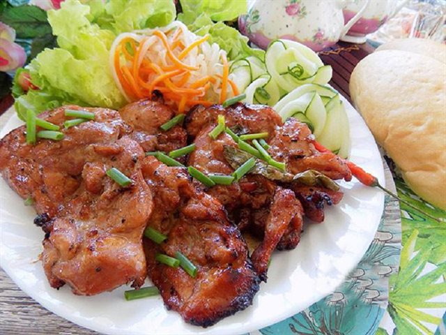 Đùi Gà Rút Xương Nướng Ngũ Vị Hương