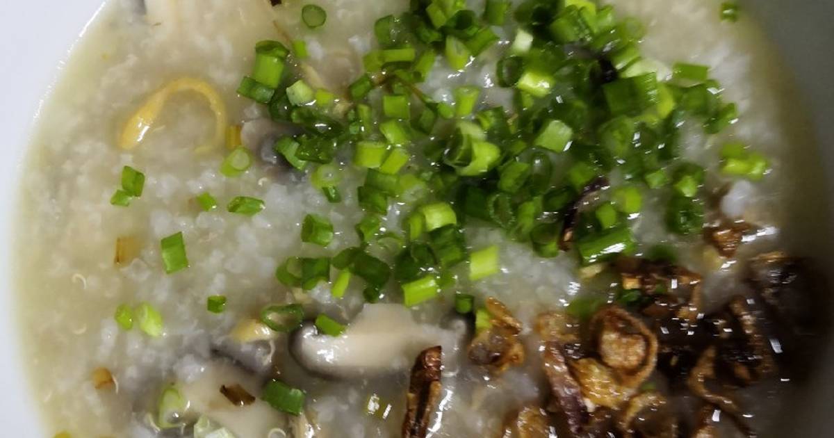 Cháo Quinoa gà nấm đông cô
