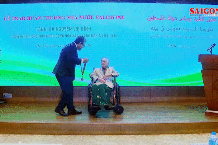 Nguyên Phó Chủ tịch nước Nguyễn Thị Bình nhận Huân chương 'Ngôi sao công trạng' của Palestine - Báo Sài Gòn Giải Phóng