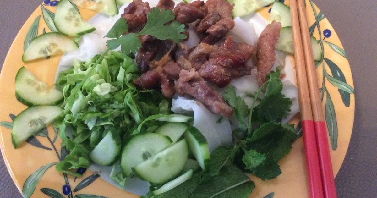 Bánh ướt thịt nướng