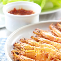 Vậy là ta đã hoàn thành xong chén sa tế tôm thơm ngon. Sa tế tôm dùng để nướng tôm nữa là hết ý. Hoặc các bạn cũng có thể ướp các loại thịt và hải sản khác đều ngon.