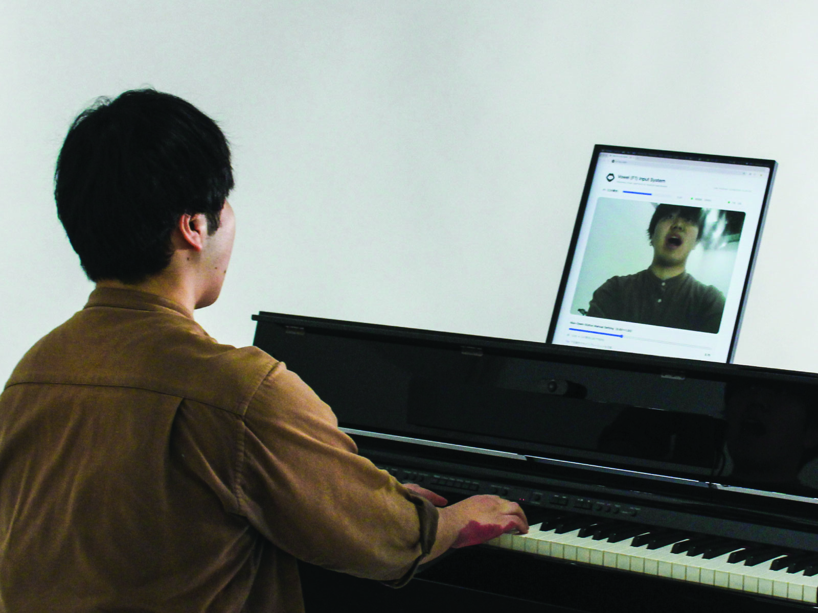 スキャット歌唱の音色多様性に着目したピアノ音色の動的エフェクト制御