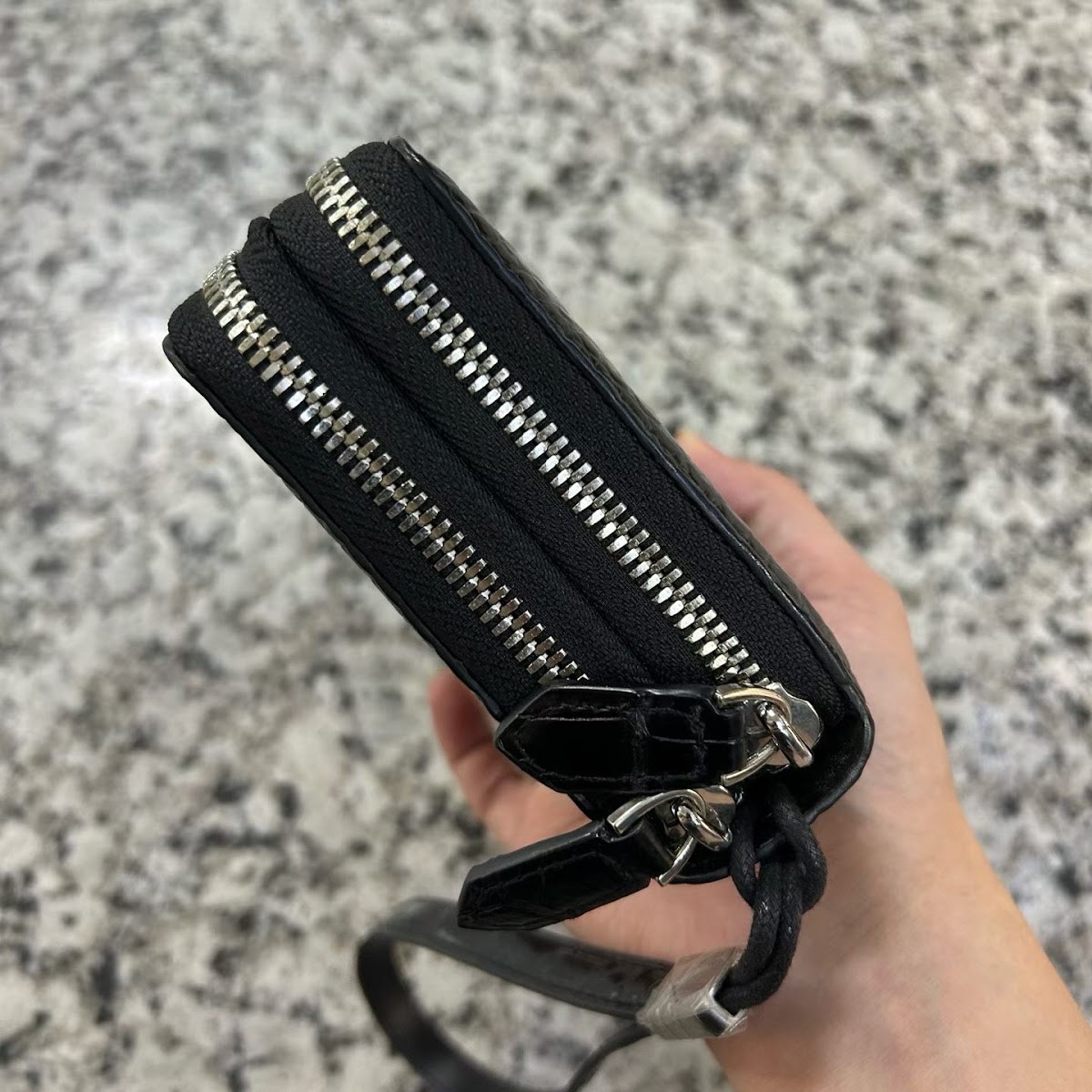 black genuine alligator leather double-zip clutch bag for men with glossy finish and wrist strap - detail 1.1