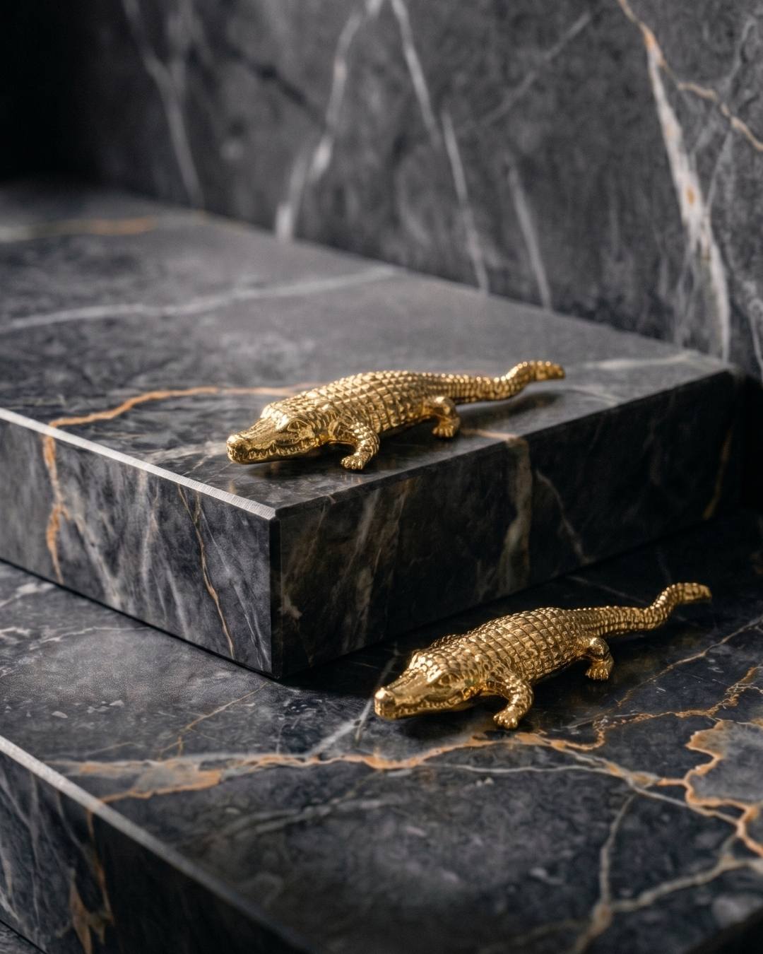 Crocodile Artefacts