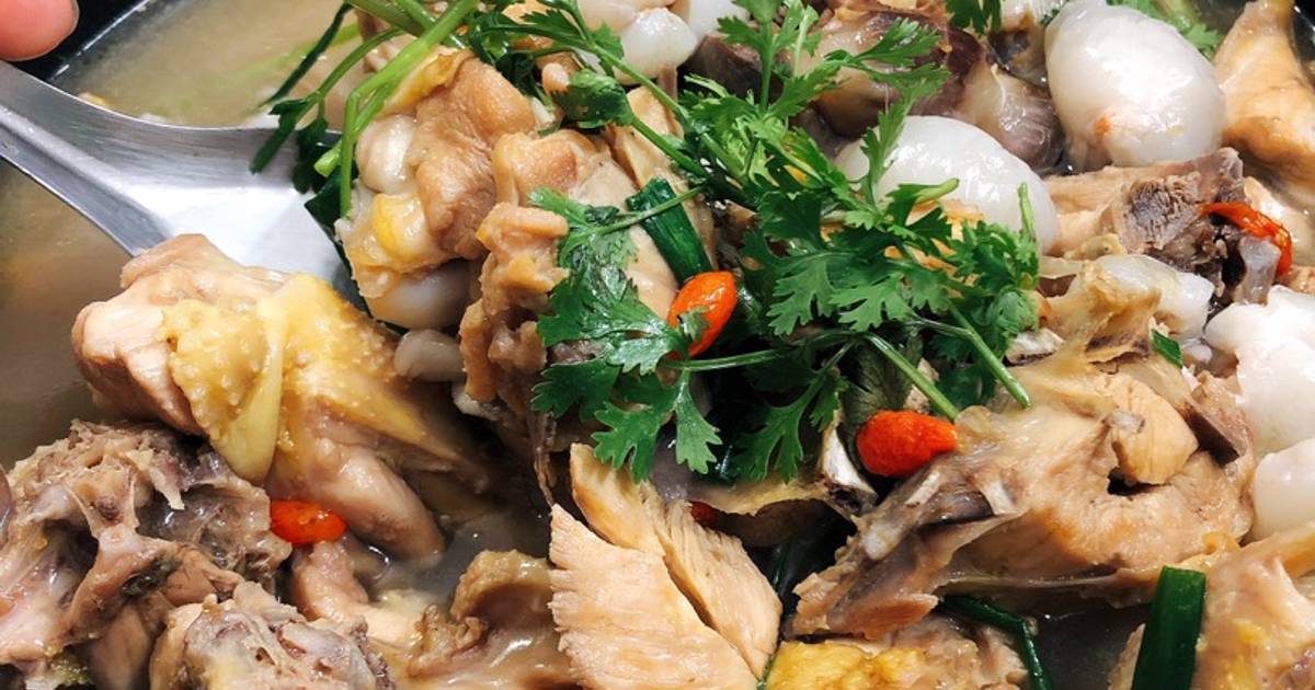 Gà hầm trái vải