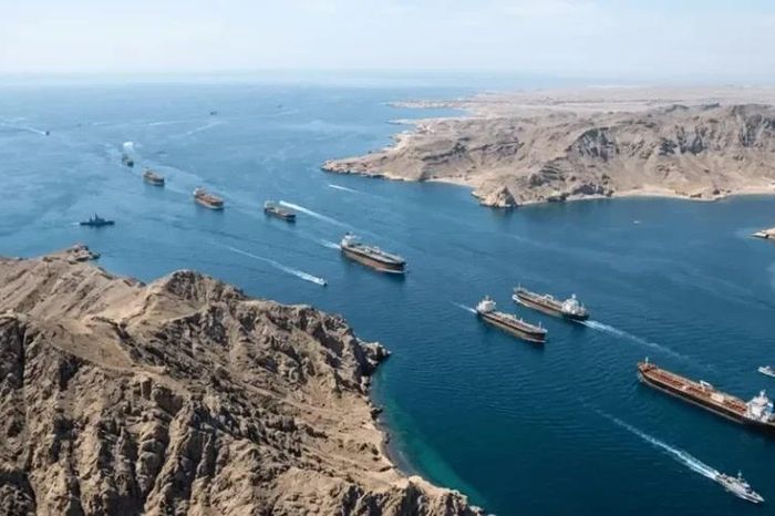 Tổng thống Mỹ D. Trump cảnh báo Iran vi phạm thỏa thuận Hormuz - Báo Nhân Dân