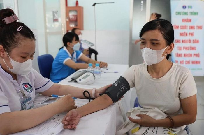 Khám sức khỏe miễn phí toàn dân đến hết năm 2026 - Báo Tri thức &amp; Cuộc sống