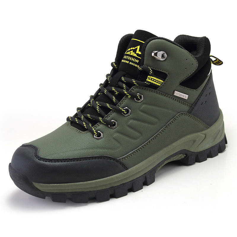 Fleece-lined outdoor winter boots, non-slip and lightweight