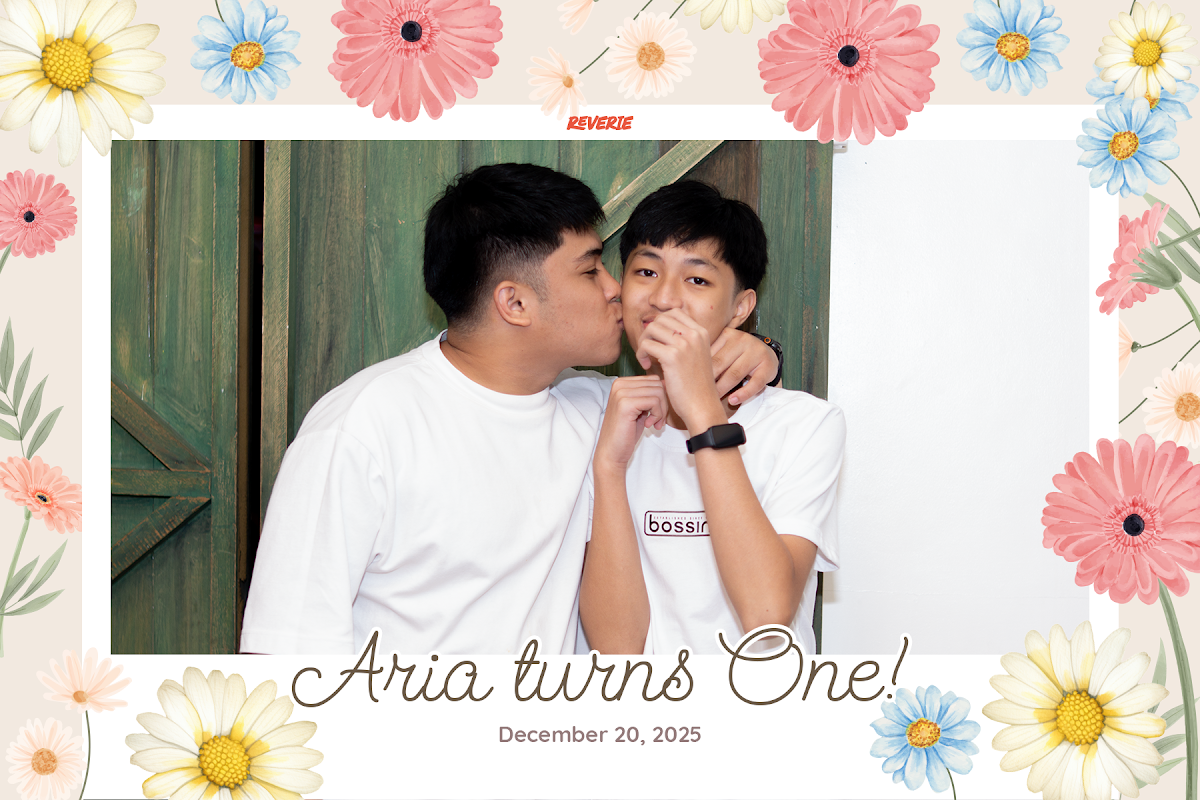 Framed instant event photograph