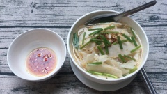 Thành quả được 1 bát canh chua măng tôm khô hấp dẫn.