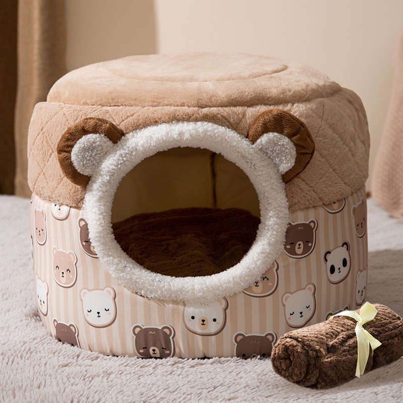 Closed pet bed, removable and washable