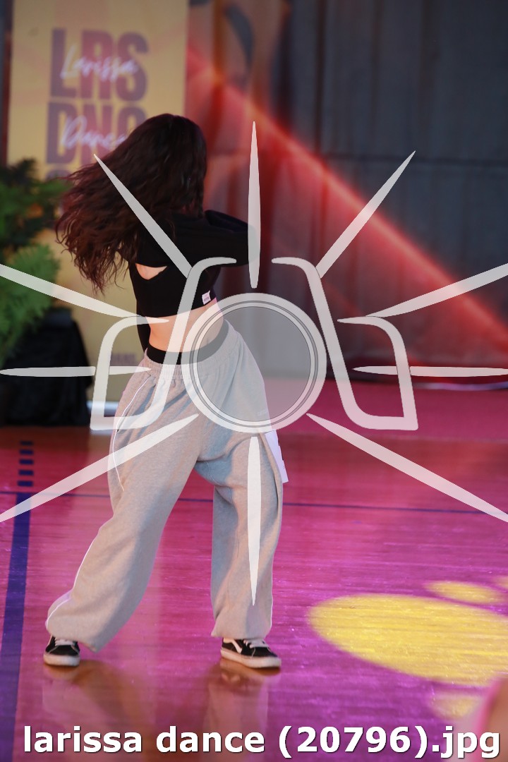larissa dance (20796).jpg