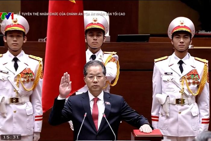 Chánh án Tòa án nhân dân tối cao Nguyễn Văn Quảng tuyên thệ nhậm chức - Báo Doanh nhân &amp; Công lý