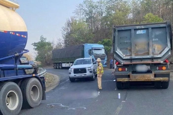 Bản tin TNGT 20/4: Xe đầu kéo gây tai nạn khiến 2 người tử vong - Báo Xây Dựng