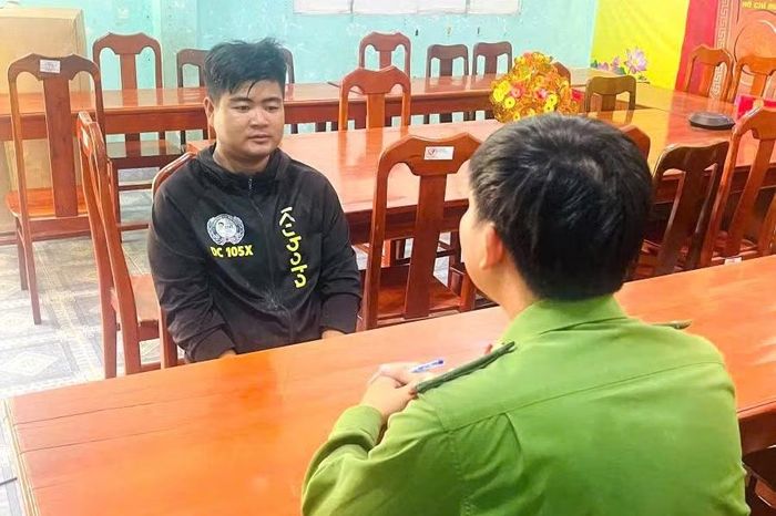 Bắt khẩn cấp kẻ dùng dao cướp tài sản ở An Giang - Báo Tri thức &amp; Cuộc sống