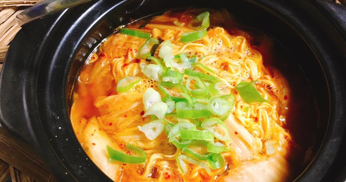 Mì kim chi