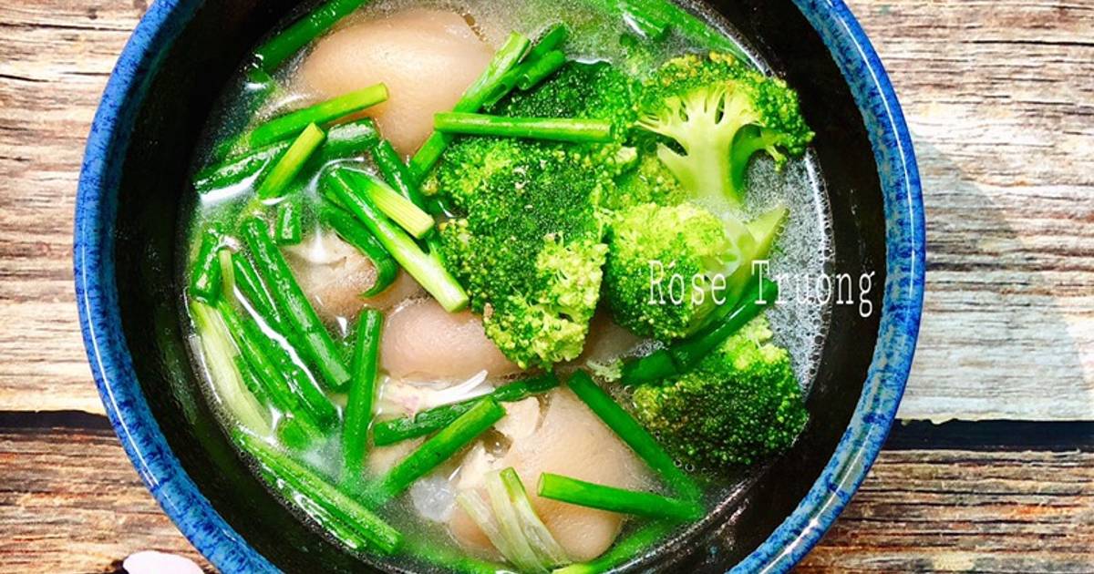 Canh Giò Heo Nấu Bông Cải Xanh