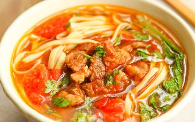 Mì Thịt Hầm Nóng Hổi