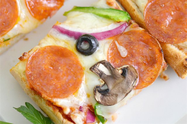 Bánh Mì Nướng Xúc Xích Phô Mai