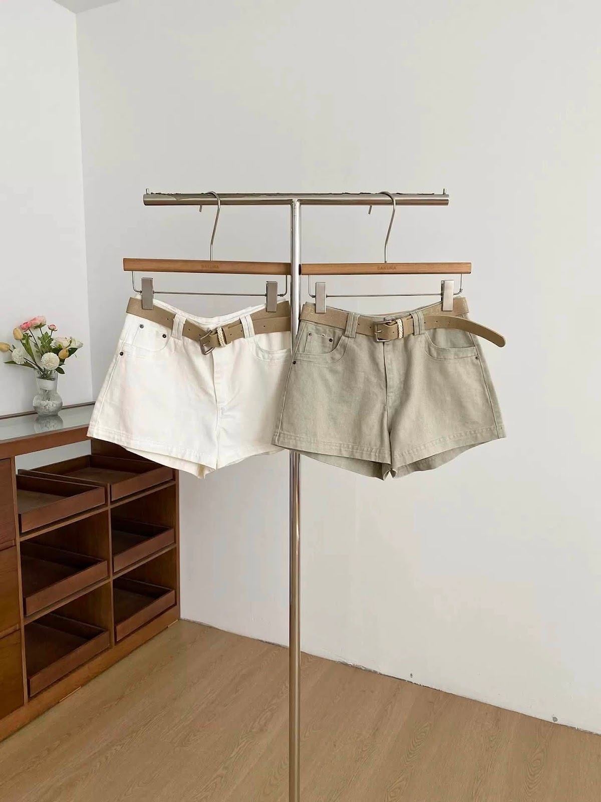 Quần short kaki đai đôi 2túi kèm nịt XONXEN SHOP 978 – Image 2