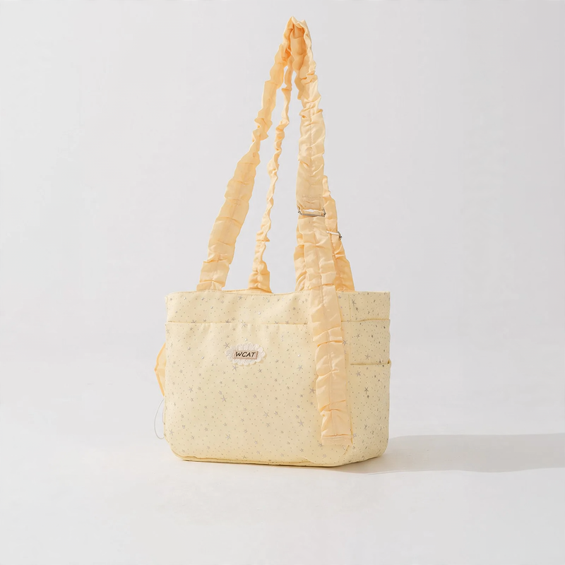 Portable pet carrier with shoulder strap