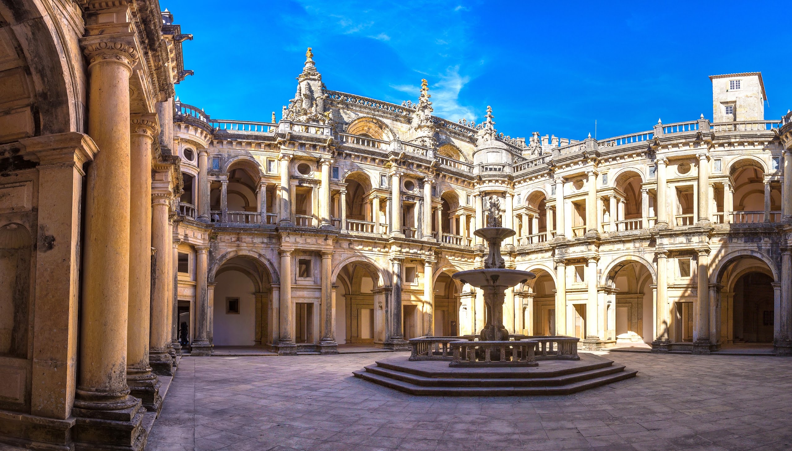 From Porto to Lisbon: A Day of Discovery