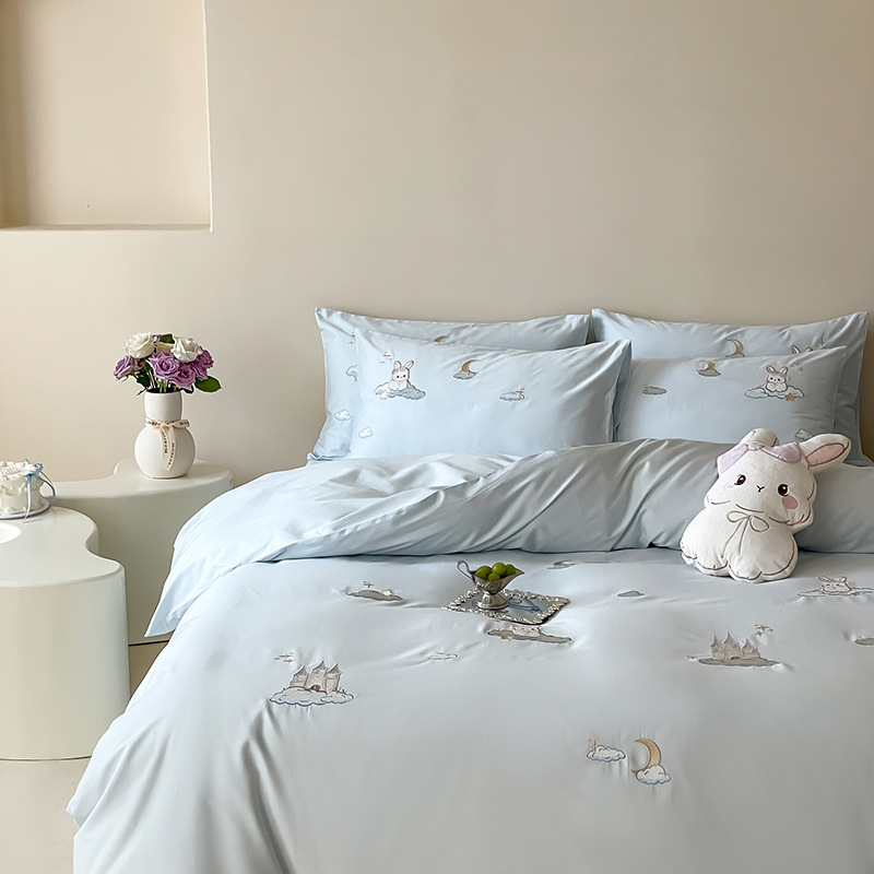 Kids' bedding, 3–4 pieces, cartoon design