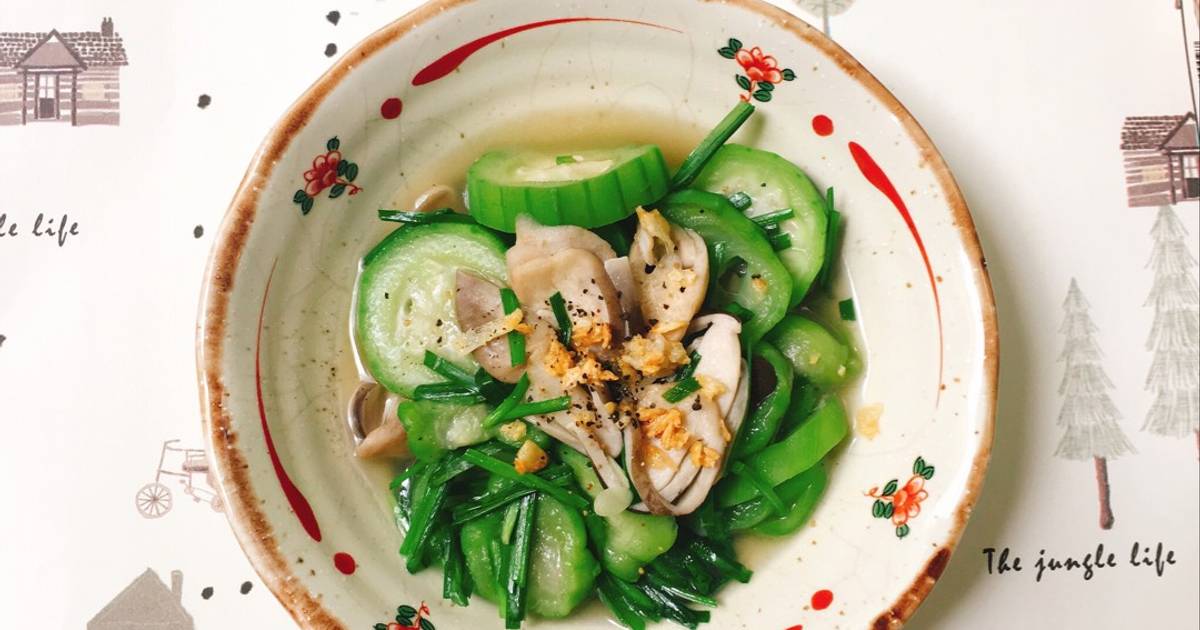 Mướp Xào Nấm Rơm