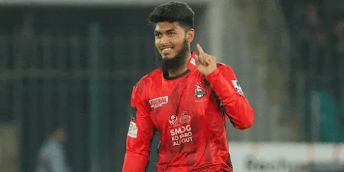 পিএসএল : ৩ কোটি রুপিতে রাওয়ালপিন্ডিতে রিশাদ