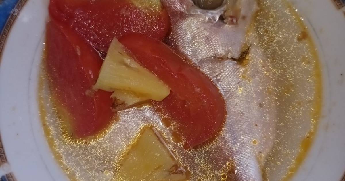 Canh cá bã trầu cà chua thơm (dứa)