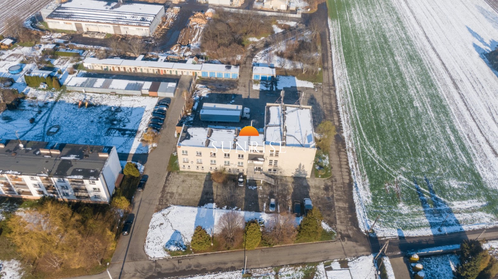 Duży budynek usługowy + 8 garaży | granica PL-CZ — biuro, Boczna, Zabełków