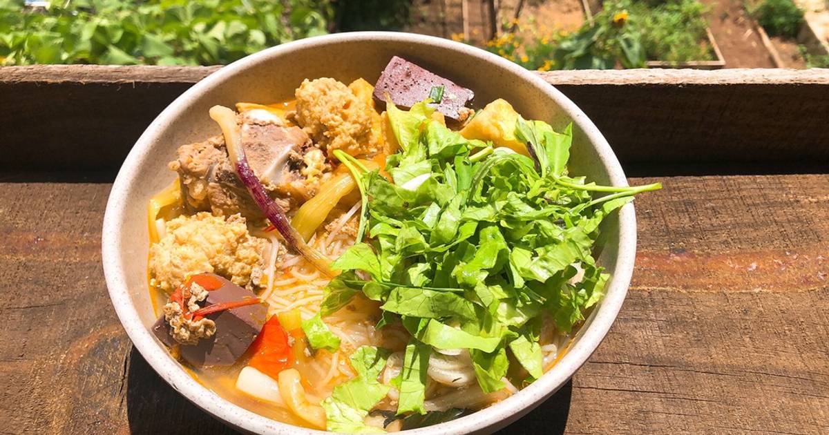 Bún riêu cua ngày mưa Đà lạt