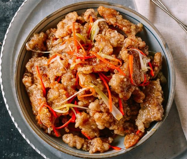 Thịt Heo Chiên Sốt Chua Ngọt Hấp Dẫn