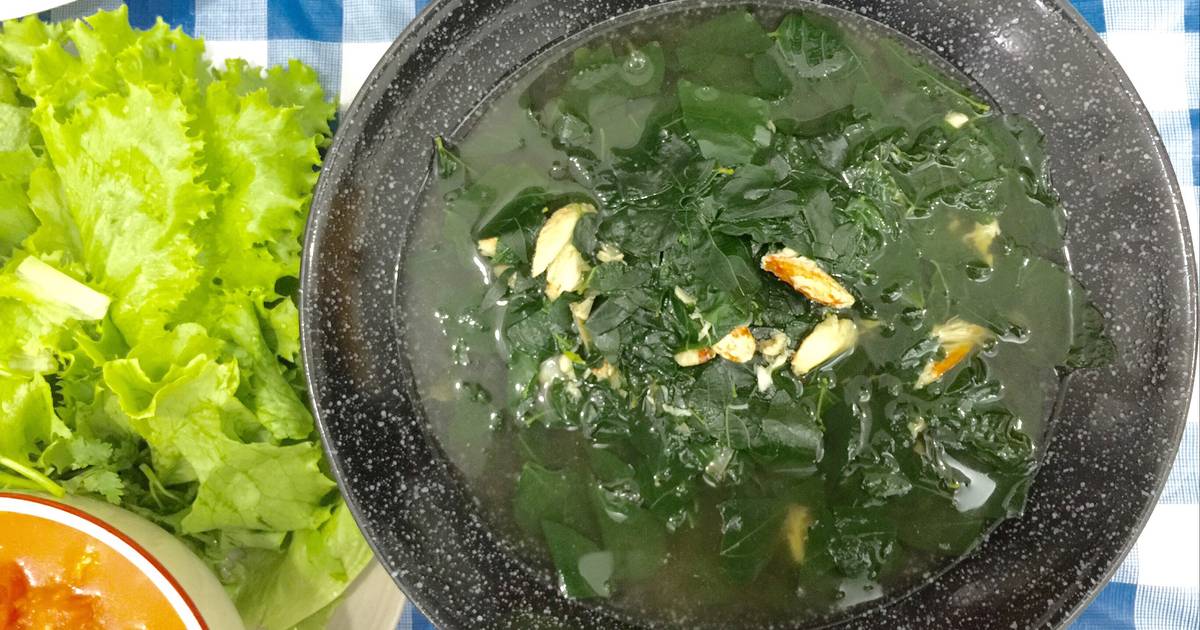 Canh rau ngót nấu thịt ghẹ