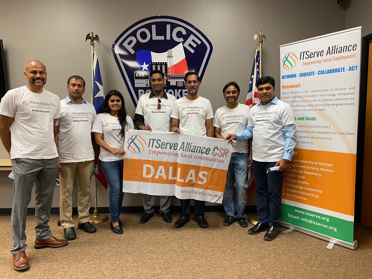 ITServe Alliance Dallas Chapter Visited the Roanoke Police station to deliver lunch and share the role ITServe Alliance has in our communities