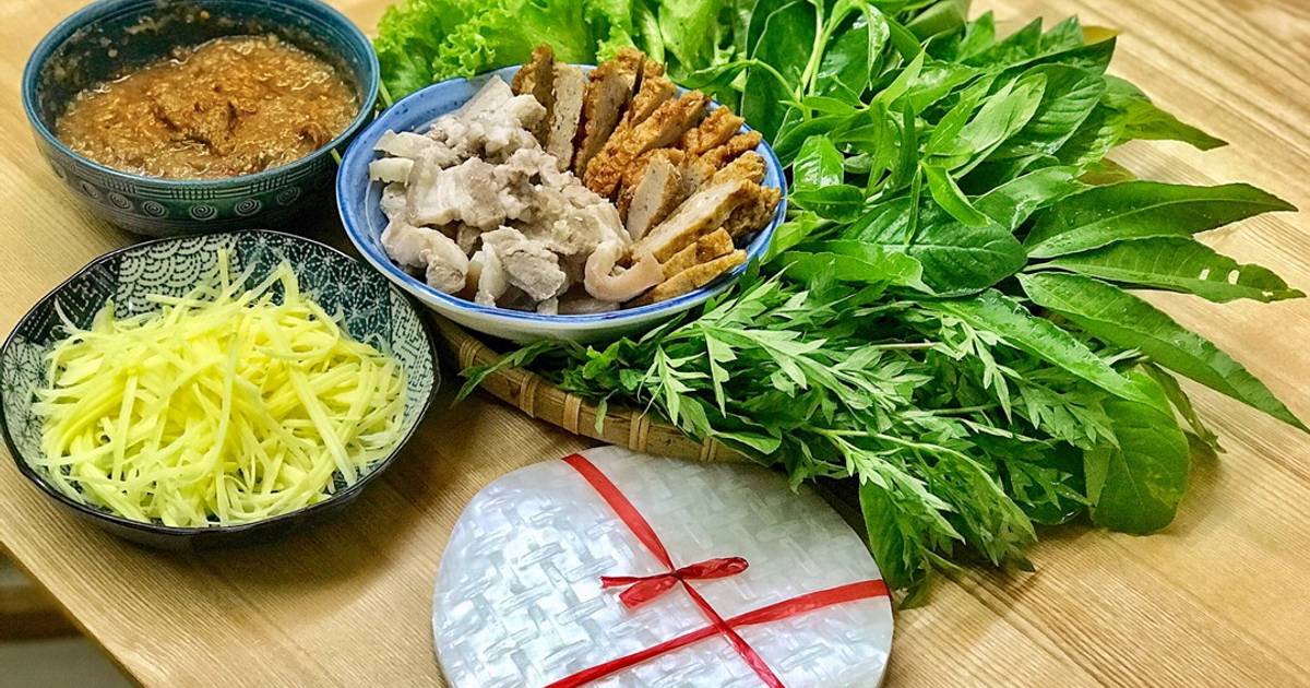 Thịt luộc cuốn rau rừng 🌿