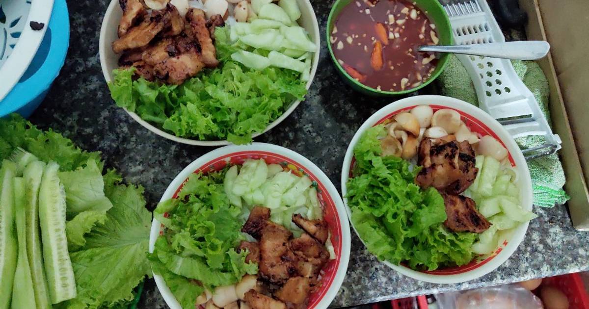Bún thịt nướng