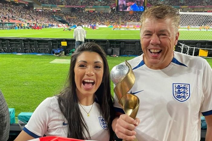 CĐV Anh bán nhà để dự World Cup - Tạp chí Tri thức